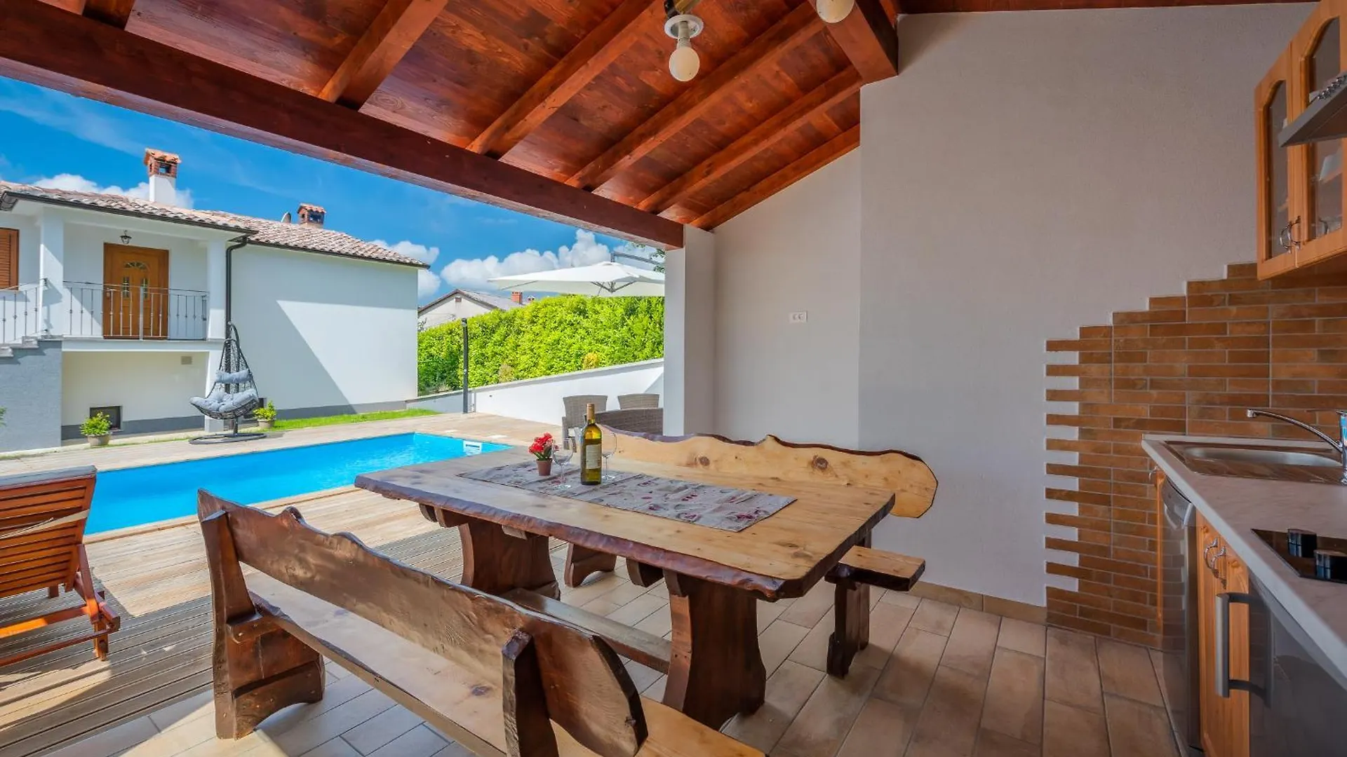 Casa Smoky Villa Lindar 0*,  Croatia